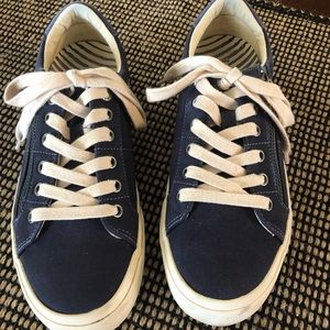 Taos Z Soul sneakers size 7